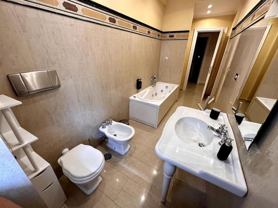 Luxurious Flat Close To The Vatican/Metro Roma Exterior foto